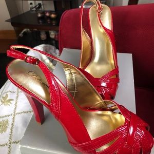 Red Pat leather heel